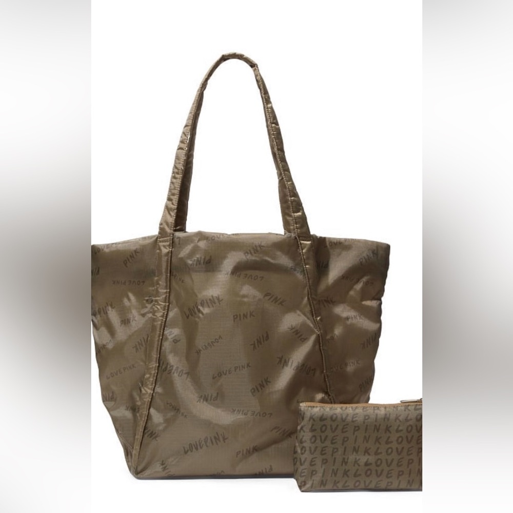 VICTORIA'S SECRET
Weekender Tote Bag